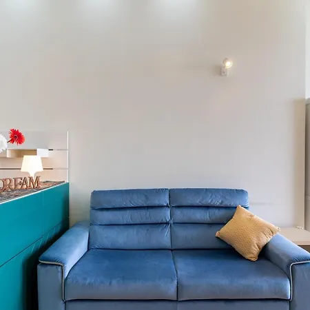 Apartment Lovely Flat In Front Of The