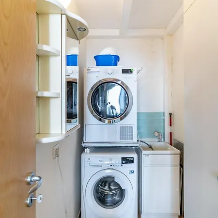 Lovely Flat In Front Of The Apartment *